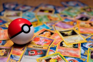 Pokeman Cards Pokeball Toy